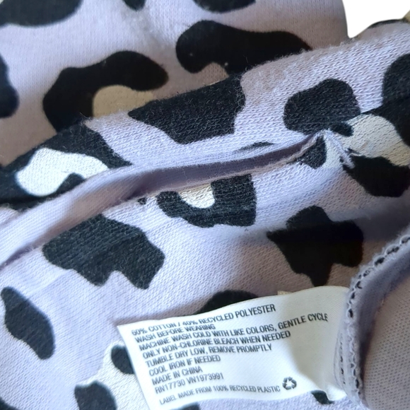 COLSIE 2 Piece Leopard Print Fleece Cropped Lounge Set Sweatshirt & Pants SZ XS - Picture 6 of 6